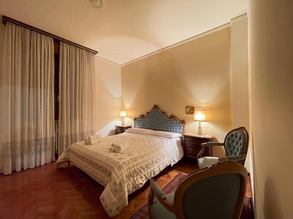 Royal Suite - Near Station & City Center Модена Екстериор снимка